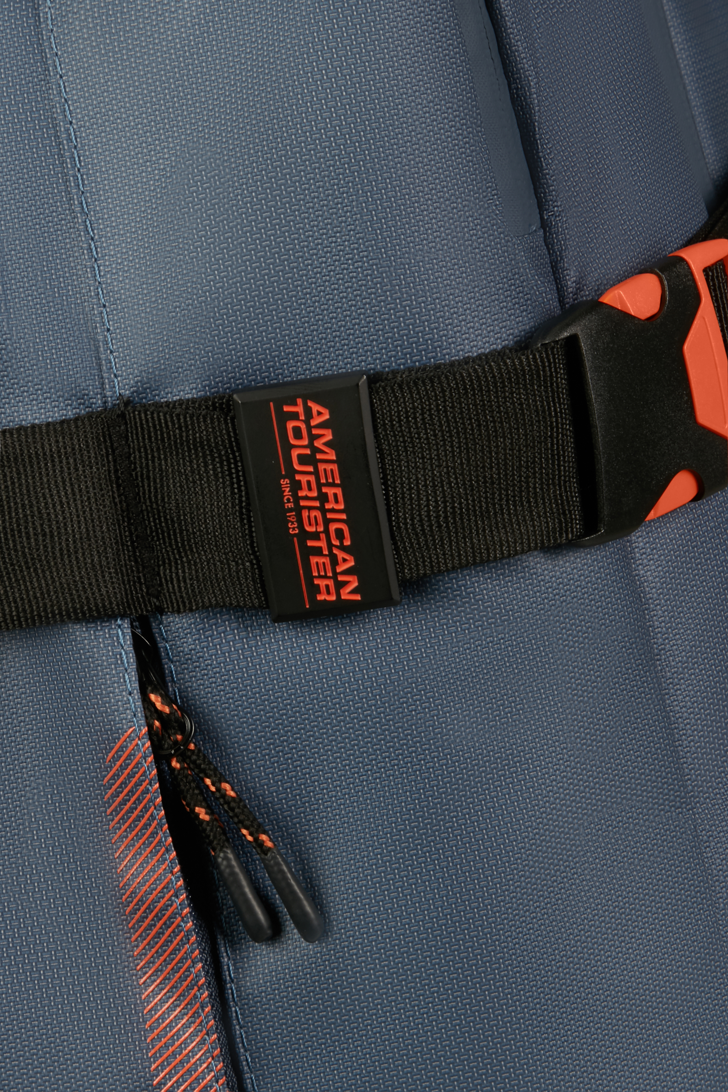 Urban Track Duffle/Wheels S Coated