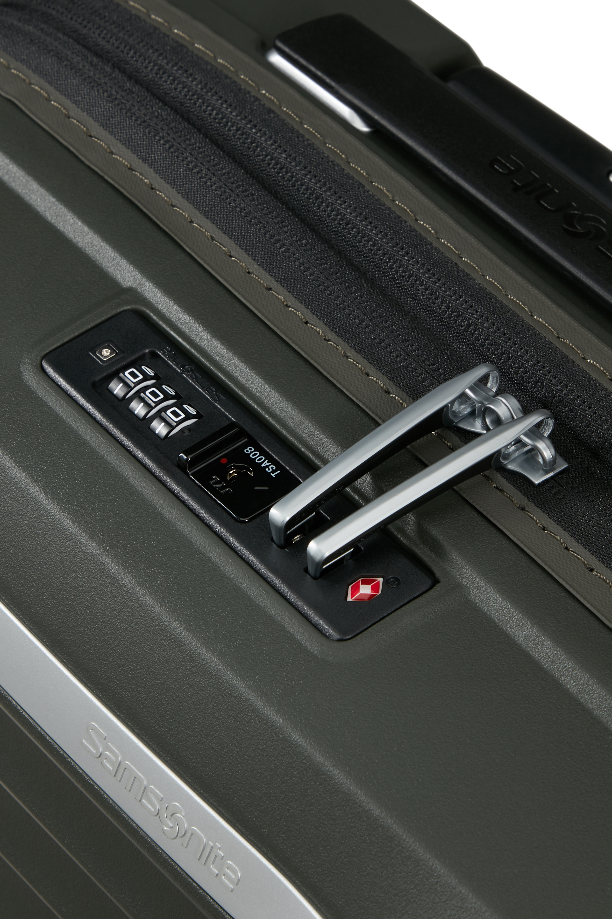 Upscape Spinner 45cm Expandable Underseat