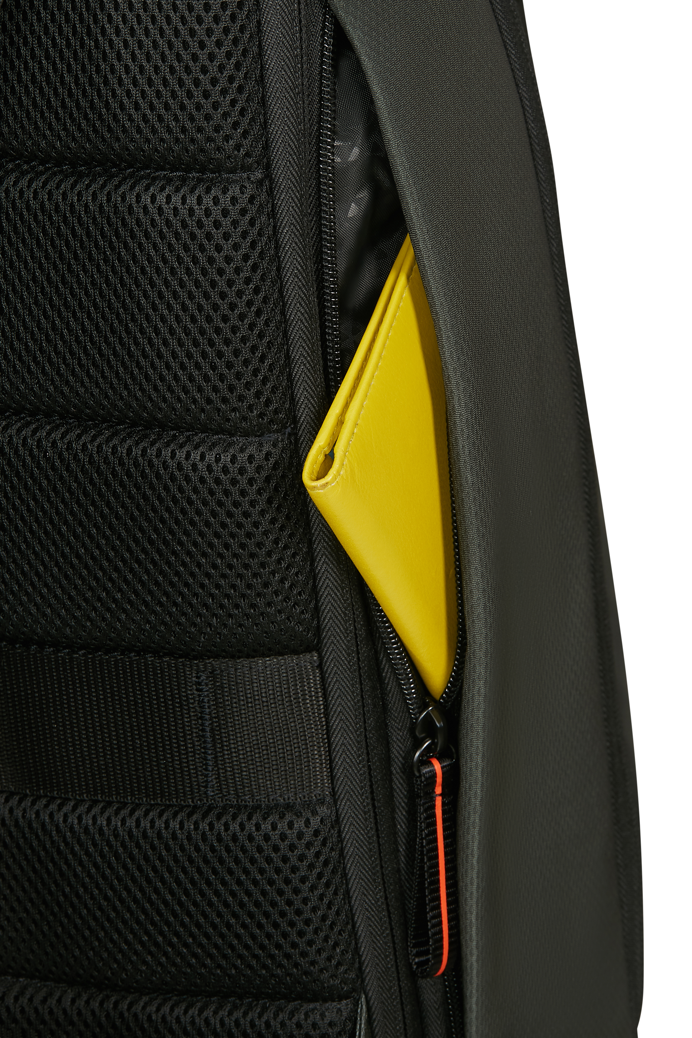 Moderny Laptop Backpack 15.6"