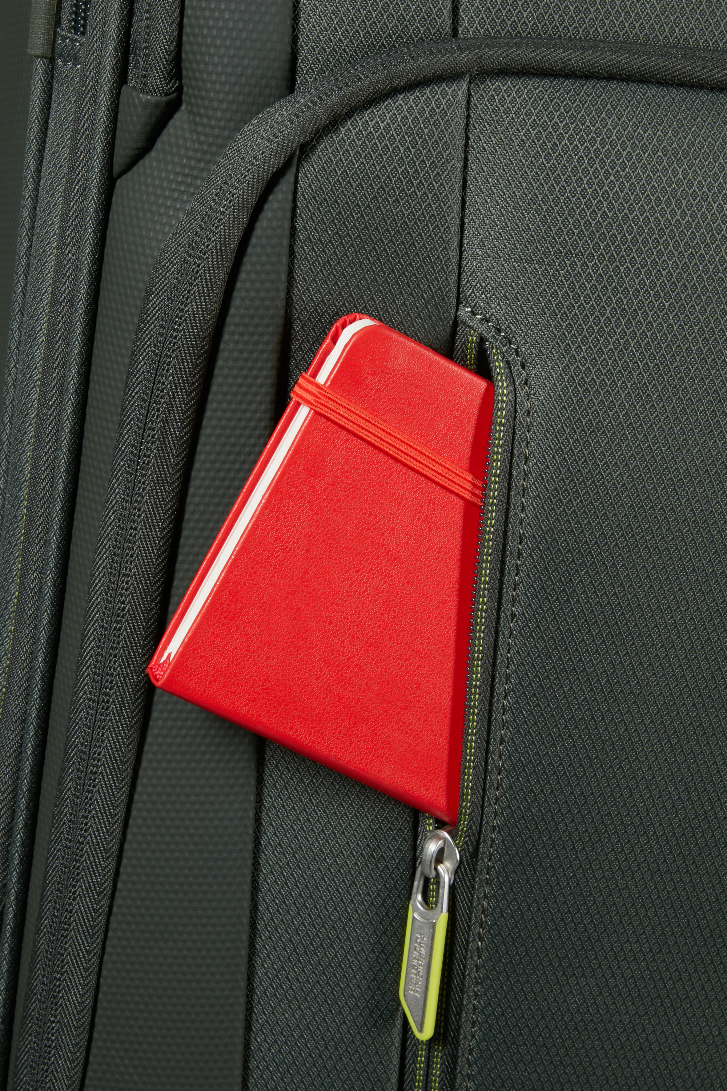 Wanderlite Spinner M 68cm Expandable