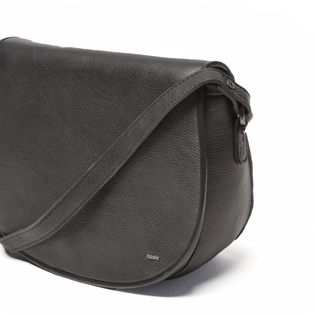 Crossbody Saddle Bag Lucca
